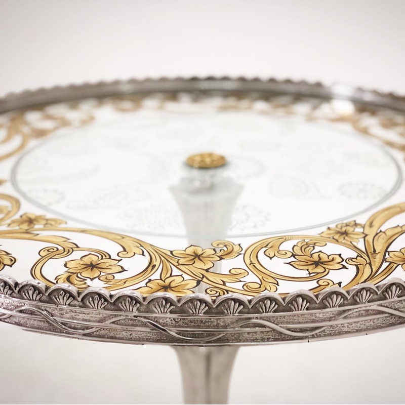 Bàn góc nhôm vẽ hoa