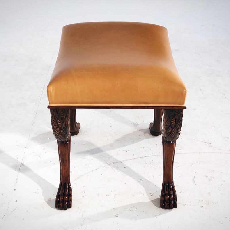 Đôn Georgian low stool