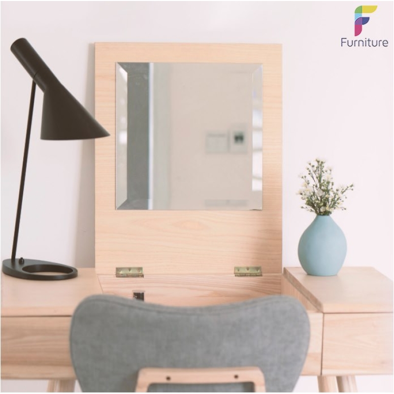 Bàn trang điểm The Fly