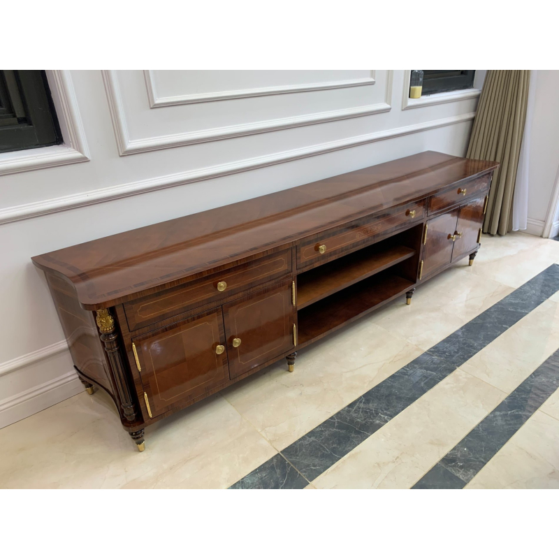 Lyndon Media Console