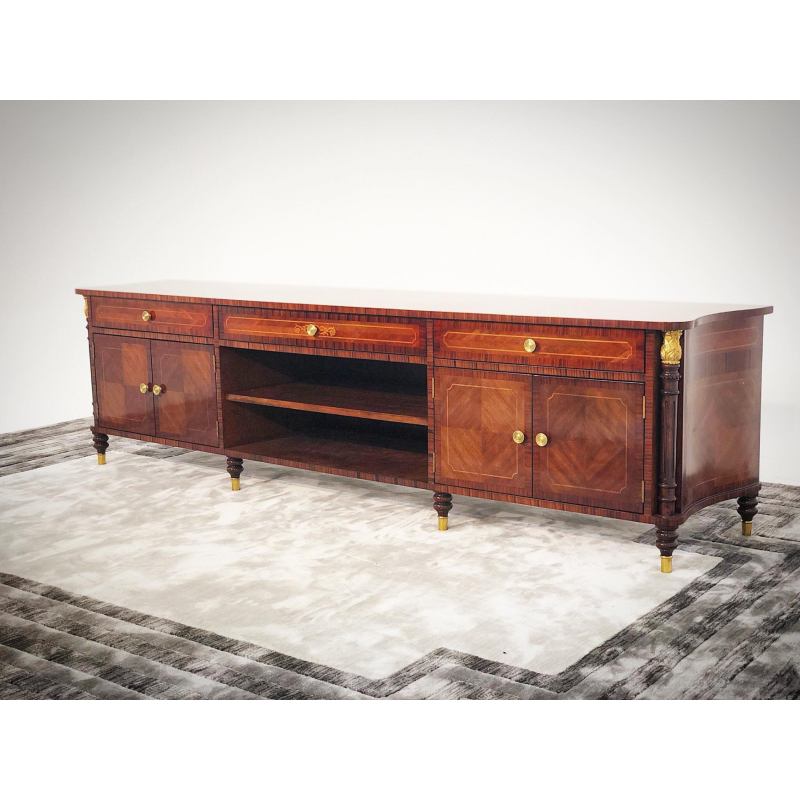 Lyndon Media Console