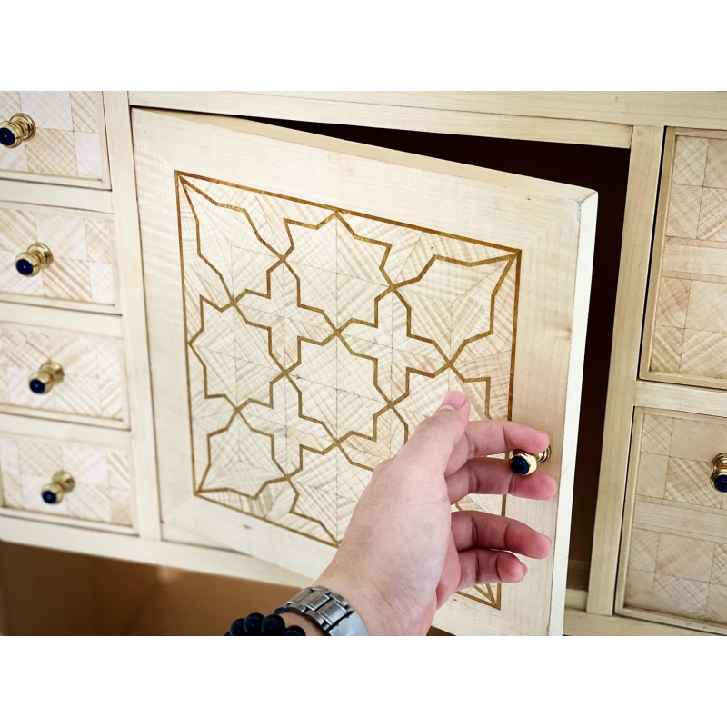 Tủ trang trí David Linley 