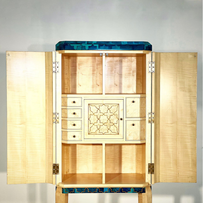 Tủ trang trí David Linley 