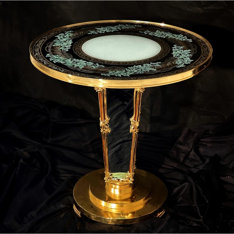 Bàn đồng mặt kiếng vẽ