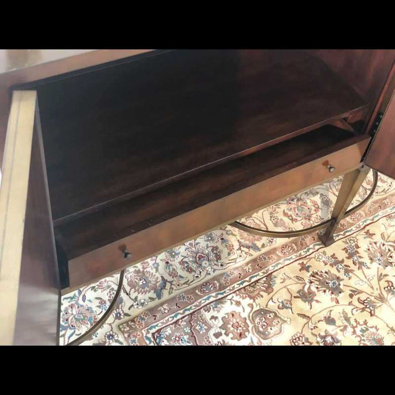 Smoke & mirror cabinet