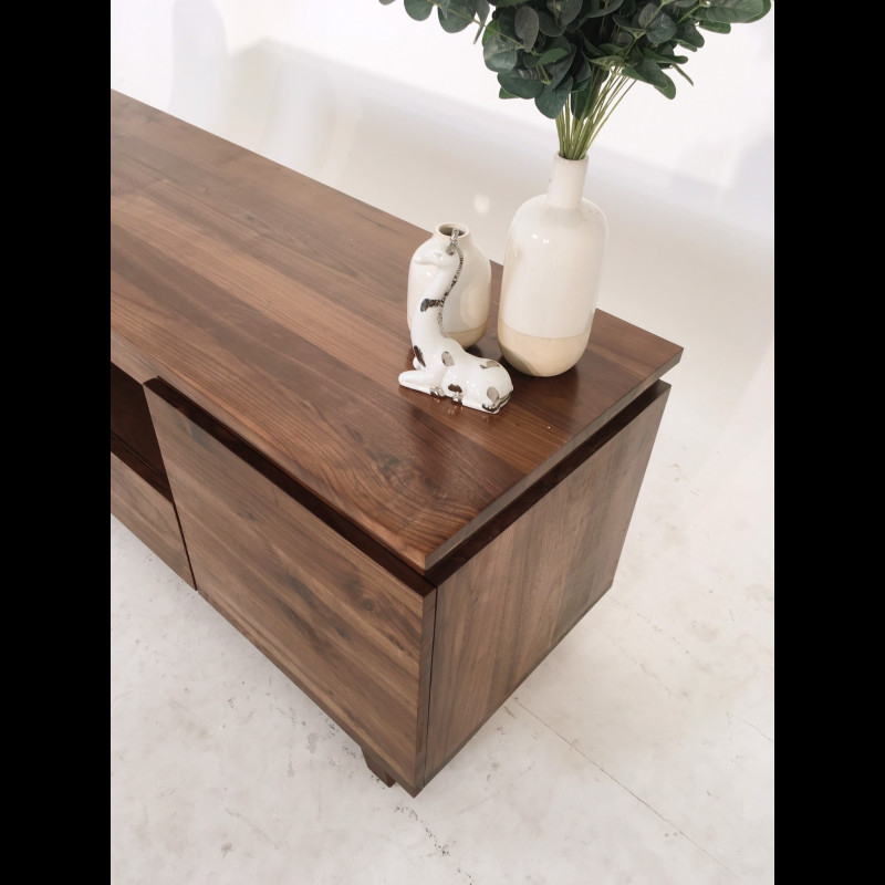 Kệ TV gỗ óc chó