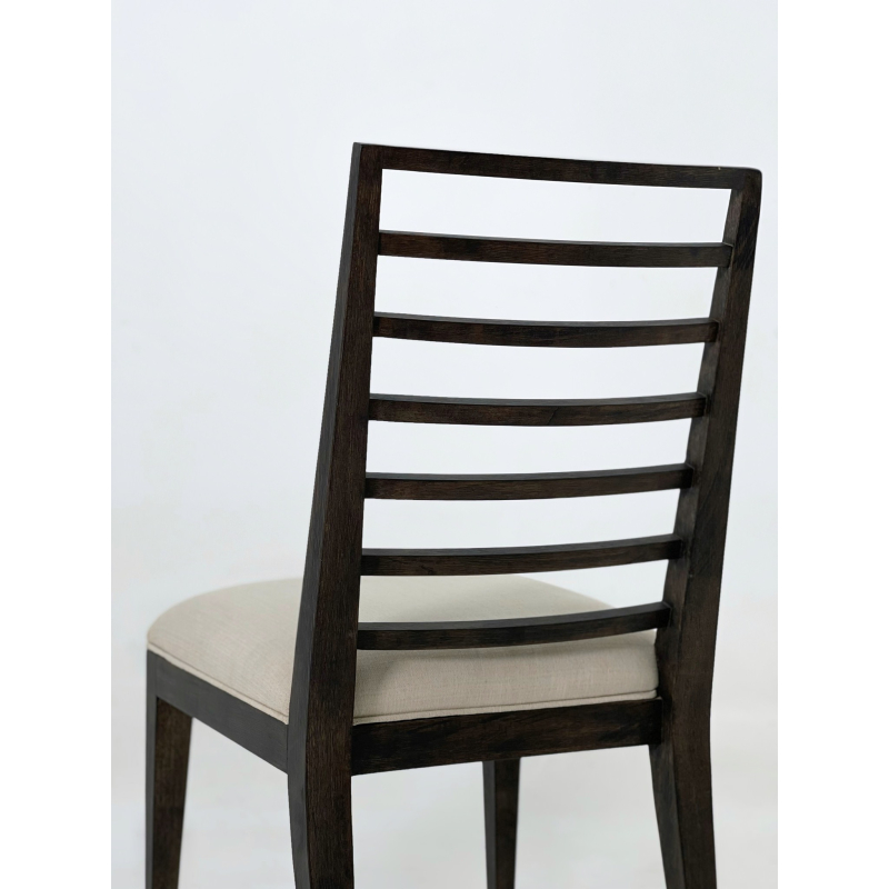 Ghế ăn ST - Chân đen 