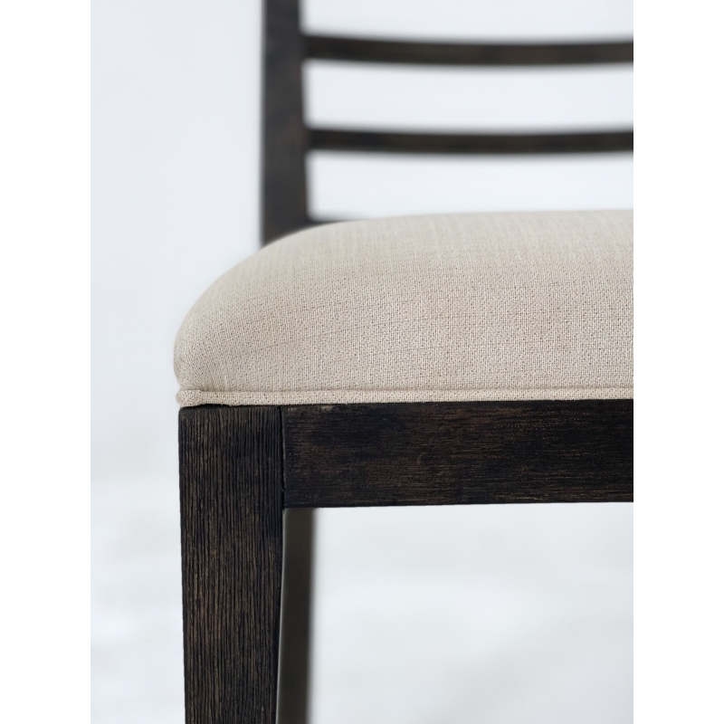 Ghế ăn ST - Chân đen 