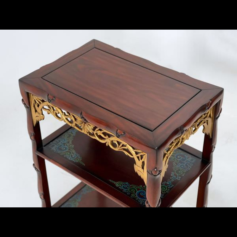 Kệ trang trí chạm tre màu nâu vẽ hoa