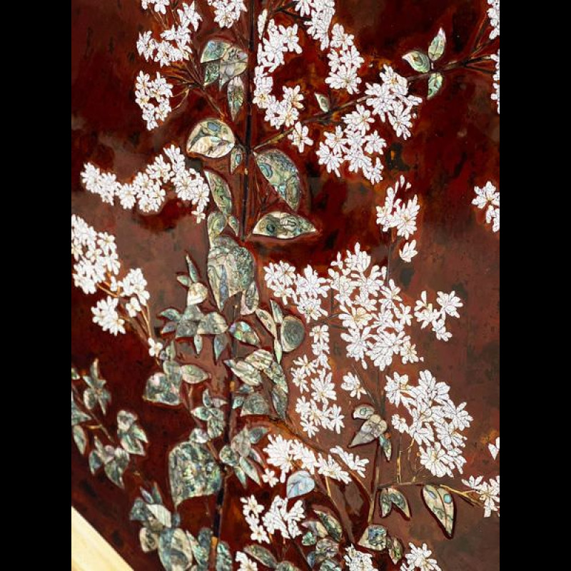 Tranh sơn mài hoa mận 