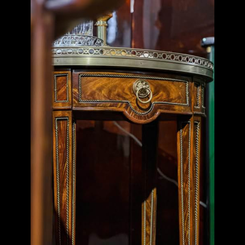 Fine Accent Table ( 5005 -597 )