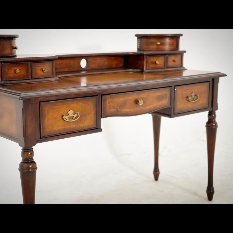 Writing Desk - Bàn làm việc TA