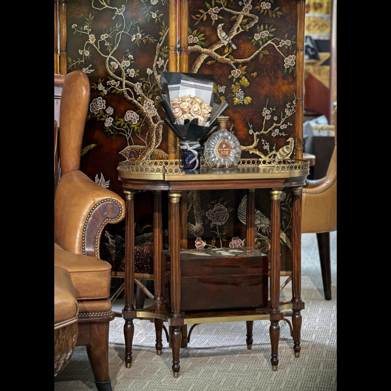 	Parfait Accent Table