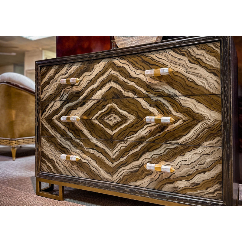 Tủ trang trí họa tiết hình thoi