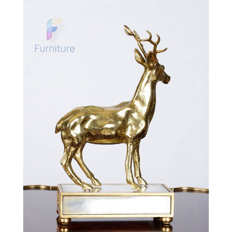 Hươu đồng The Golden Deer