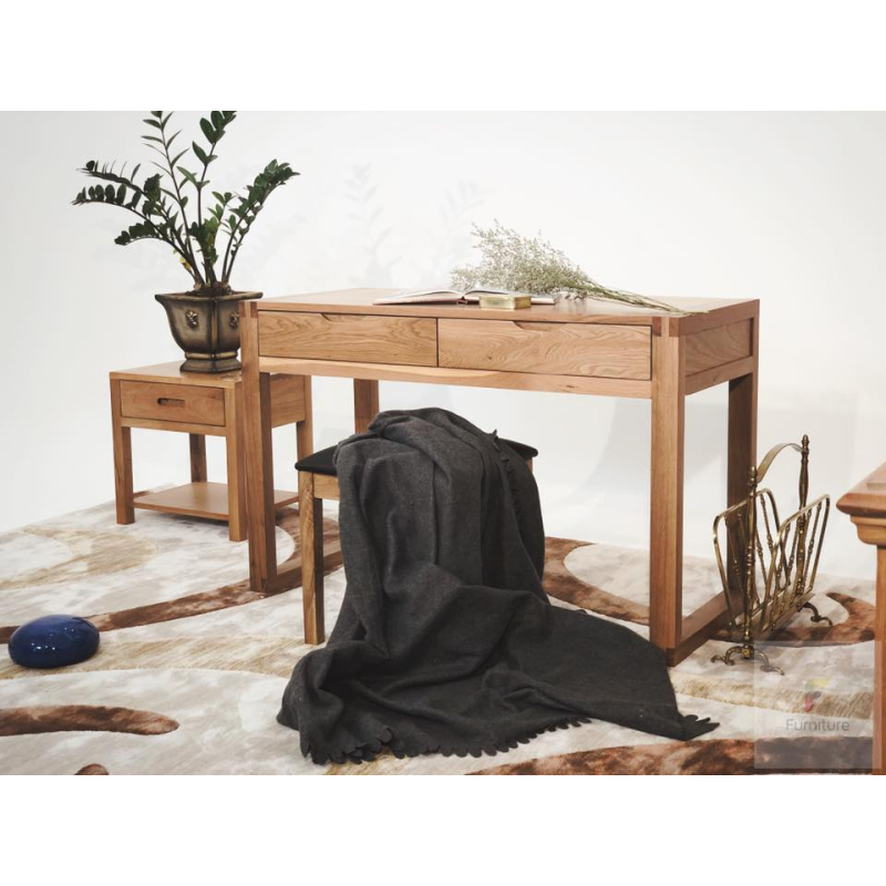 Bàn làm việc chân vuông