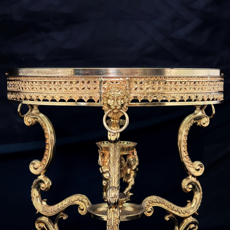 Bàn góc đồng thiên thần